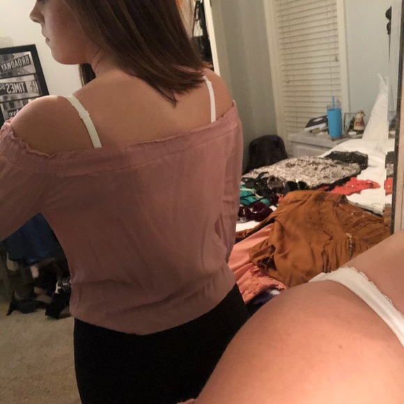 Top - Picture 2 of 2